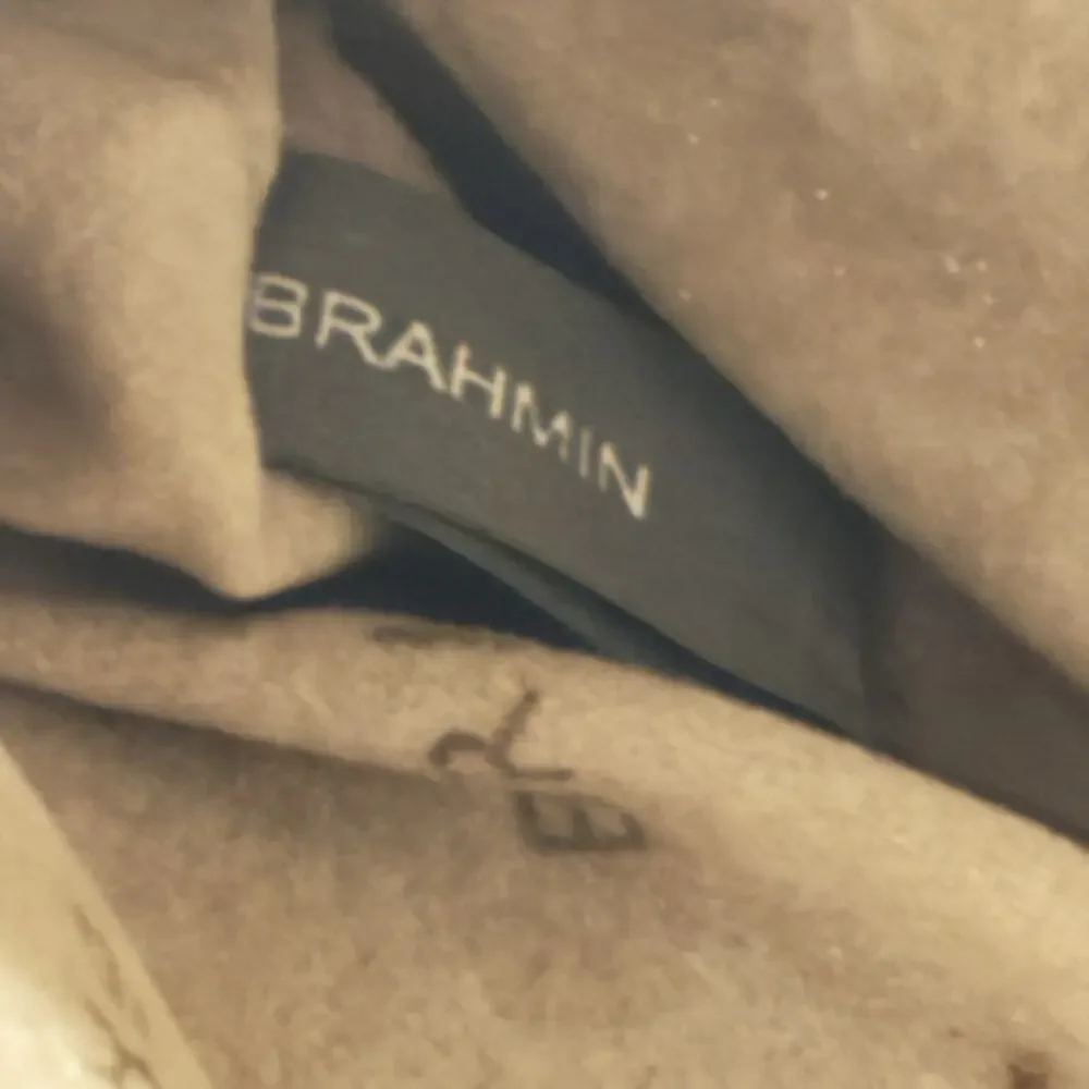 Brahmin rosalyn black